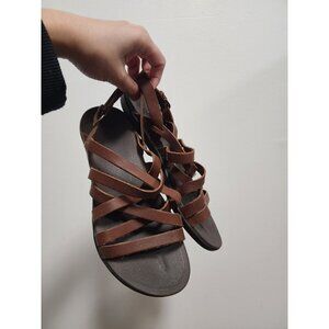 Olukai Awe' Awe brown strappy sandals 8